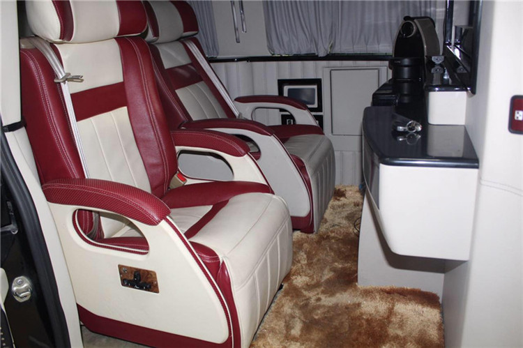 西安奔馳威霆內(nèi)飾升級(jí)---驚艷突