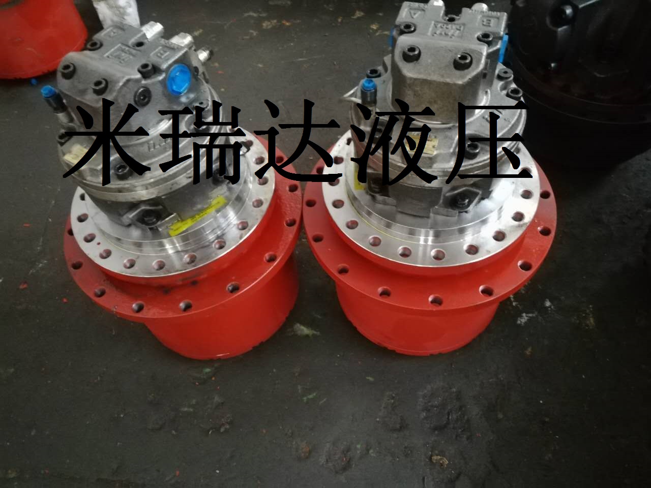 供應(yīng)IKY系列履帶車輪用液壓傳動(dòng)裝置