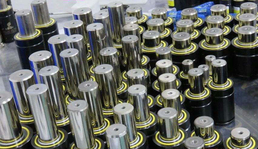 上海盤景*邁肯納氮?dú)鈴椈?，模具彈?MACKENNA氮?dú)鈴椈?  title=