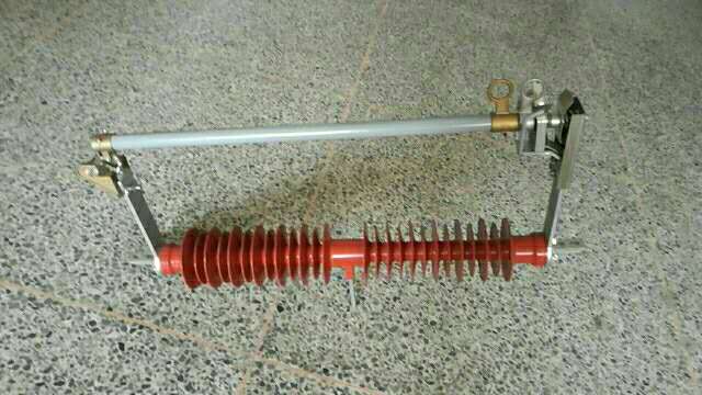 應(yīng)該四川風(fēng)電場(chǎng)防風(fēng)跌落式熔斷器