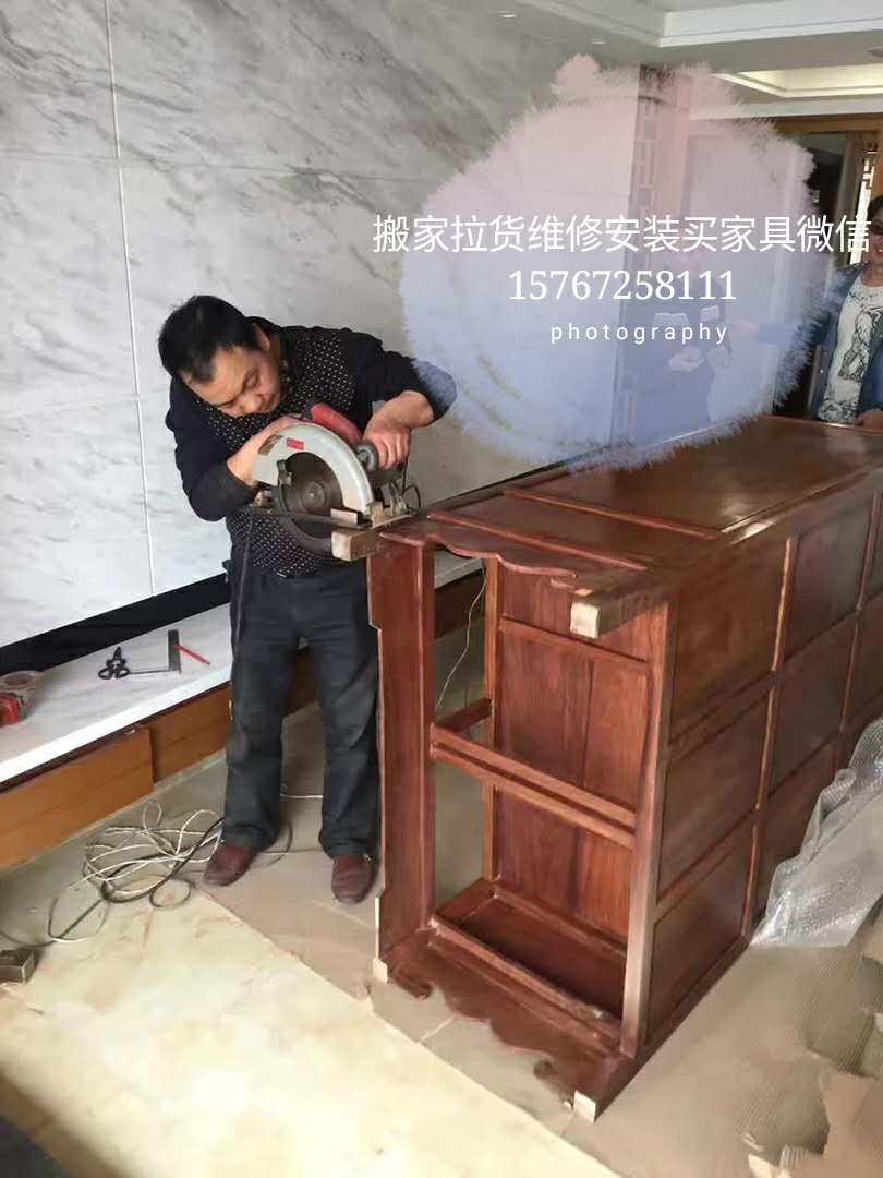 專業(yè)桌椅維修，辦公家具維修，木質(zhì)家具上漆補(bǔ)坑，皮沙發(fā)翻新?lián)Q皮