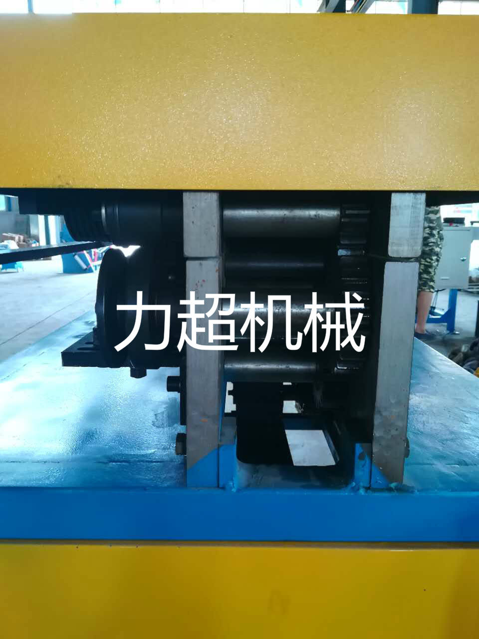 共板法蘭機(jī)  優(yōu)質(zhì)共板法蘭機(jī)廠商 共板法蘭機(jī)報(bào)價(jià) 共板法蘭機(jī)價(jià)格價(jià)格