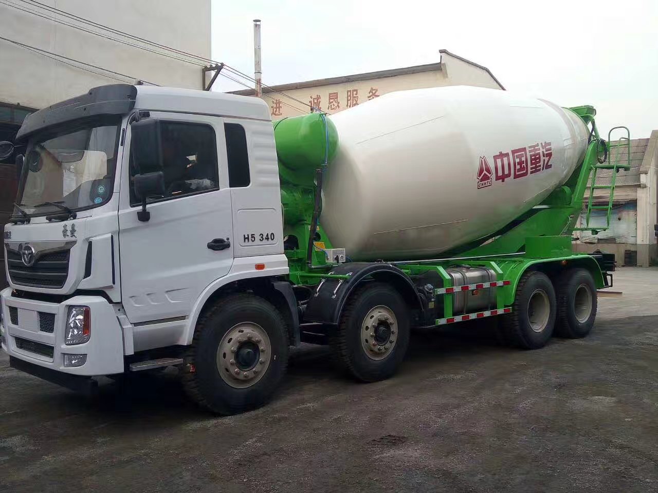 重汽豪曼12方攪拌車