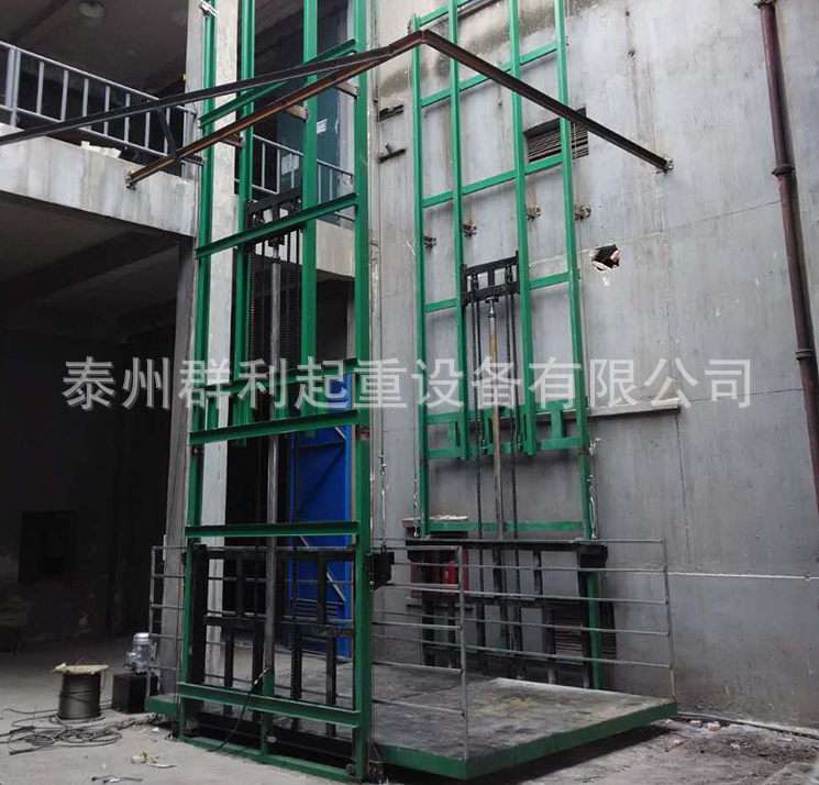 泰州導(dǎo)軌式液壓升降貨梯廠家 5米導(dǎo)軌式升降機(jī)訂做價(jià)格 2噸升降貨