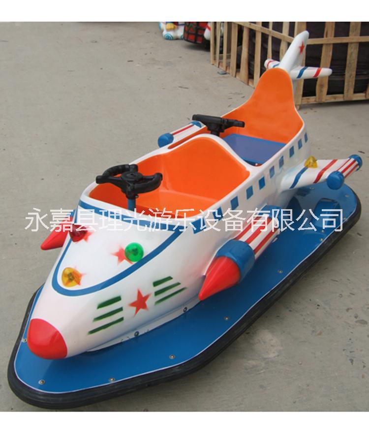 直銷溫州電動游樂設(shè)備兒童廣場碰碰雙座兒童碰碰車