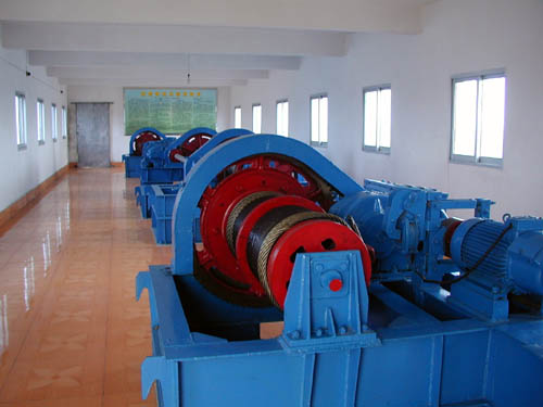 閘門 啟閉機(jī) 鑄鐵閘門 鋼制閘門 螺桿啟閉機(jī) 卷揚(yáng)啟閉機(jī) 清污機(jī) 攔污柵 液壓壩