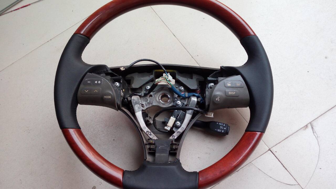 汽車內(nèi)飾胡桃木