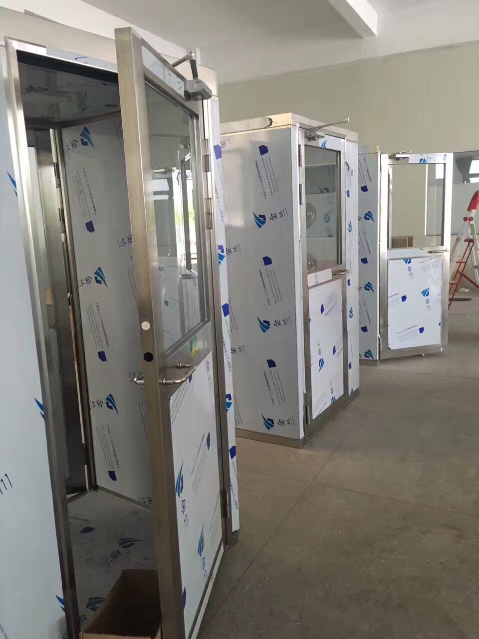 傳遞窗 不銹鋼傳遞窗 不銹鋼潔凈傳遞窗 風(fēng)淋室傳遞窗 鋼板傳遞窗 嵌入式傳遞窗 平門傳遞窗 普通傳遞窗