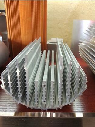 廠家定制6063、6061高難度梳子鋁合金散熱器鋁合金散熱器廠家