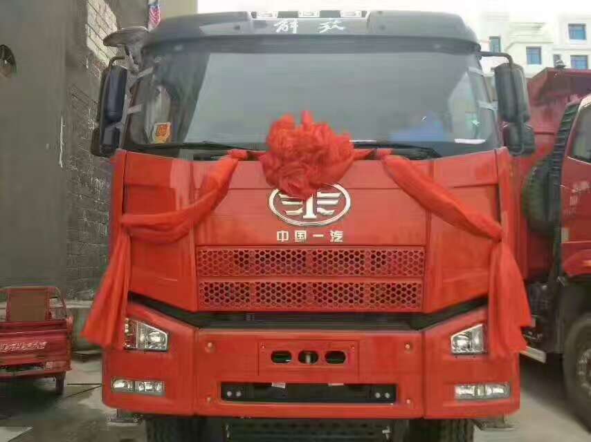 平板半掛車 平板后翻半掛車 *后六貨車供應(yīng)商 掛車廠家