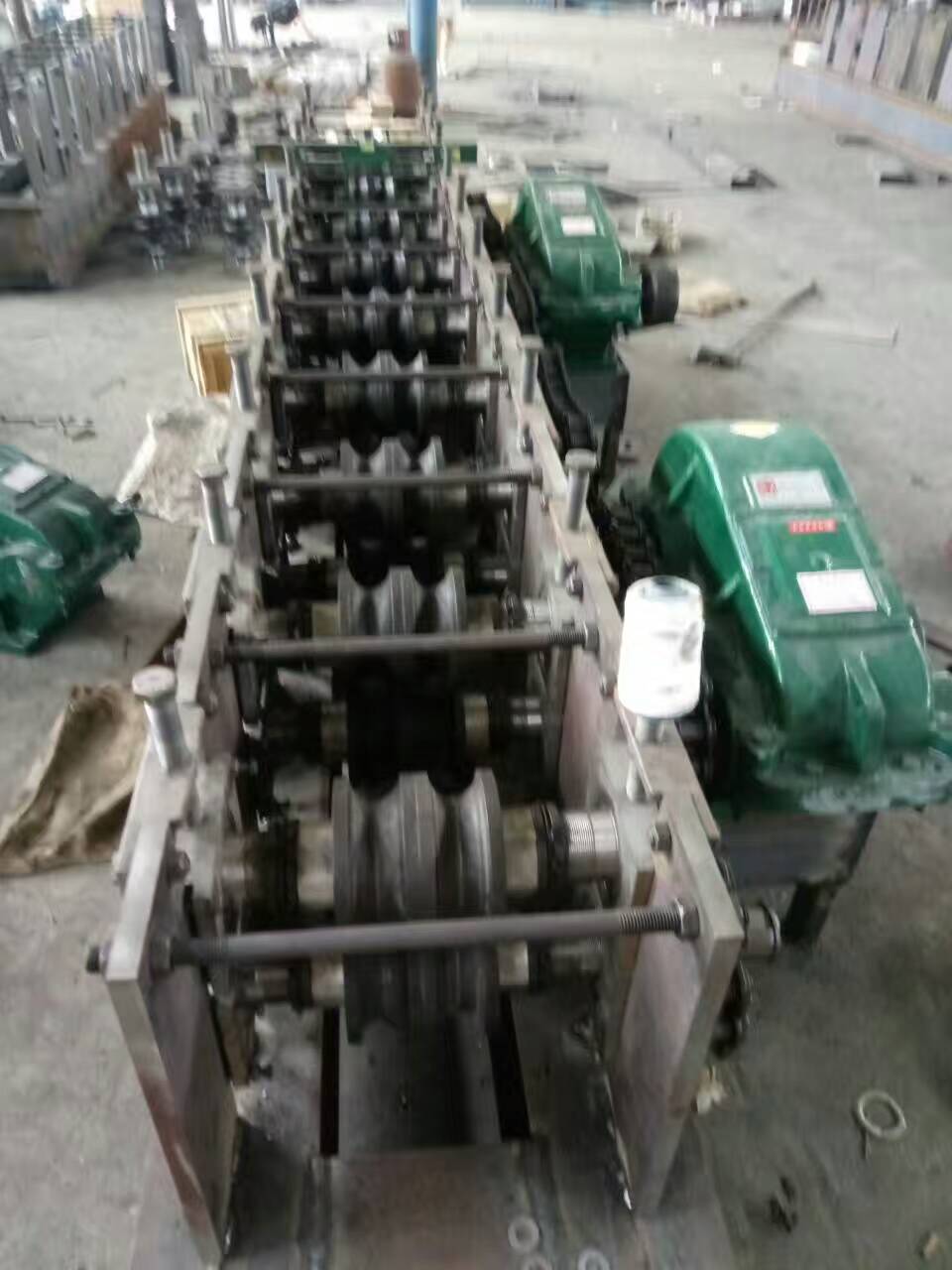 骨架圓管變方管   河北泊頭市盛威機(jī)械   承接大棚各種骨架設(shè)備   價(jià)格低   質(zhì)量?jī)?yōu)