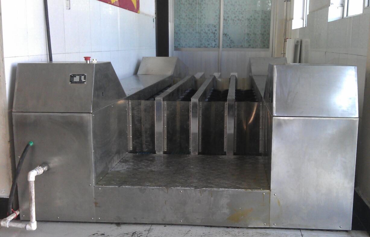 不銹鋼礦用智能全自動(dòng)刷洗靴機(jī)