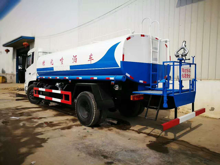 供應(yīng) 東風(fēng)D9型12噸灑水車