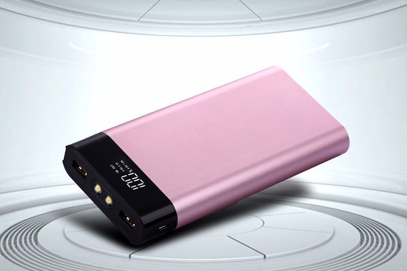 兩萬毫安大容量數(shù)字顯示移動電源 鋁合金智能顯示充電寶