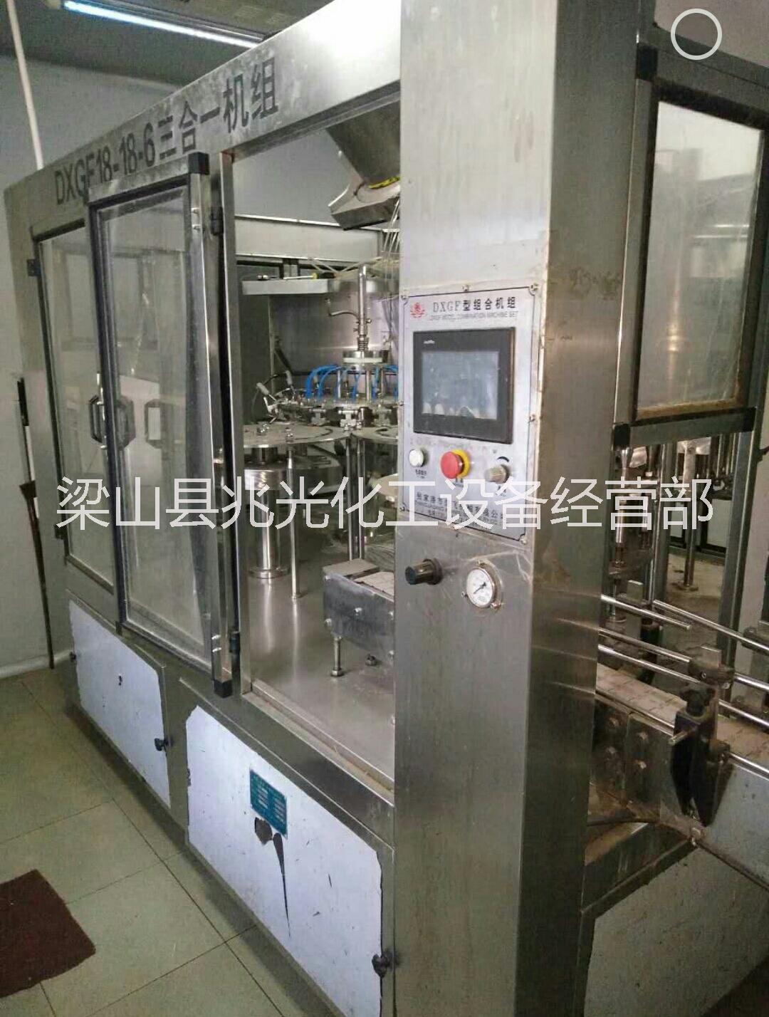 二手碳酸飲料廠設備礦泉水灌裝機 酒水油類灌裝機