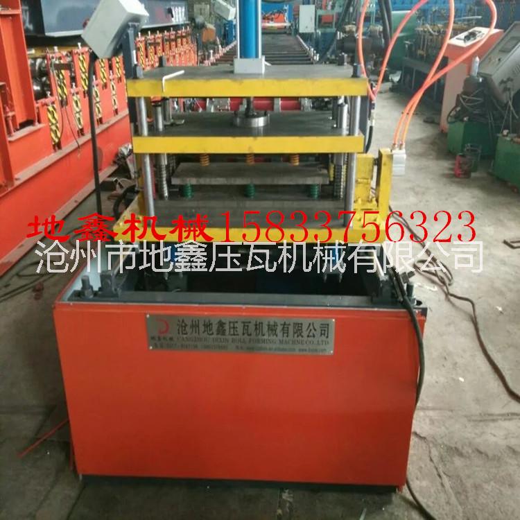 大方板壓瓦機設(shè)備廠出售廣告扣板機 新型做廣告大方板機器