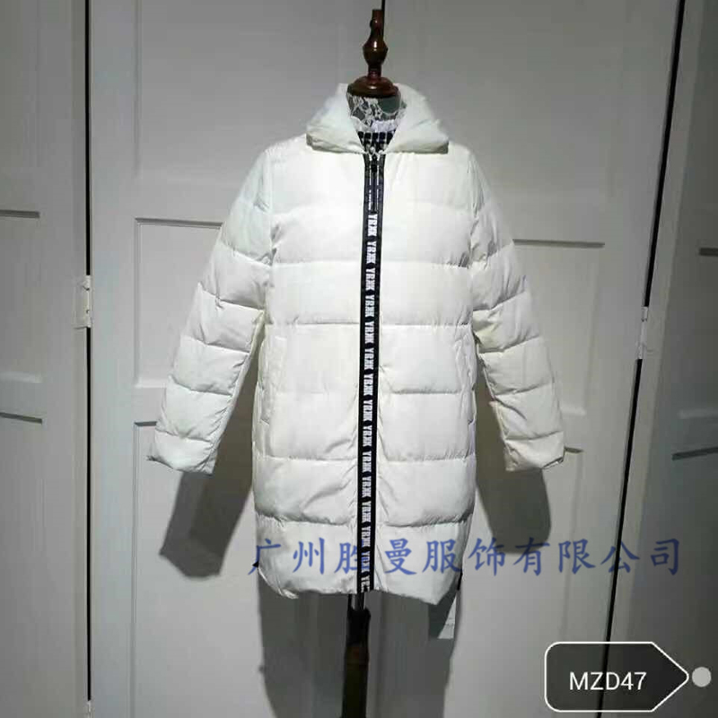 《曼紫》新款秋冬裝品牌折扣女裝尾貨批發(fā) 寶萊 伊維特 述忘 嘉貝逸飛