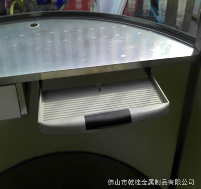 社區(qū)崗?fù)ざㄗ?304不銹鋼橢圓站崗?fù)?東莞小區(qū)成品收費亭 保安崗