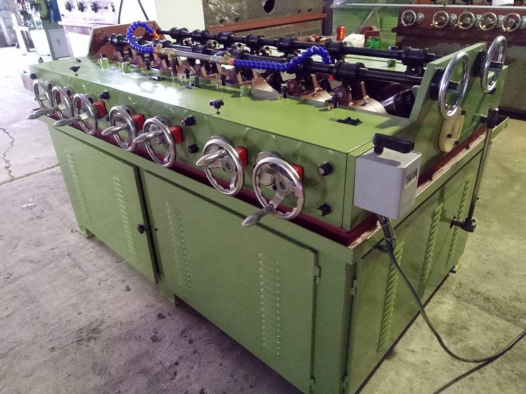 矯直機_廣東矯直機_廣東矯直機廠家-方榮精機
