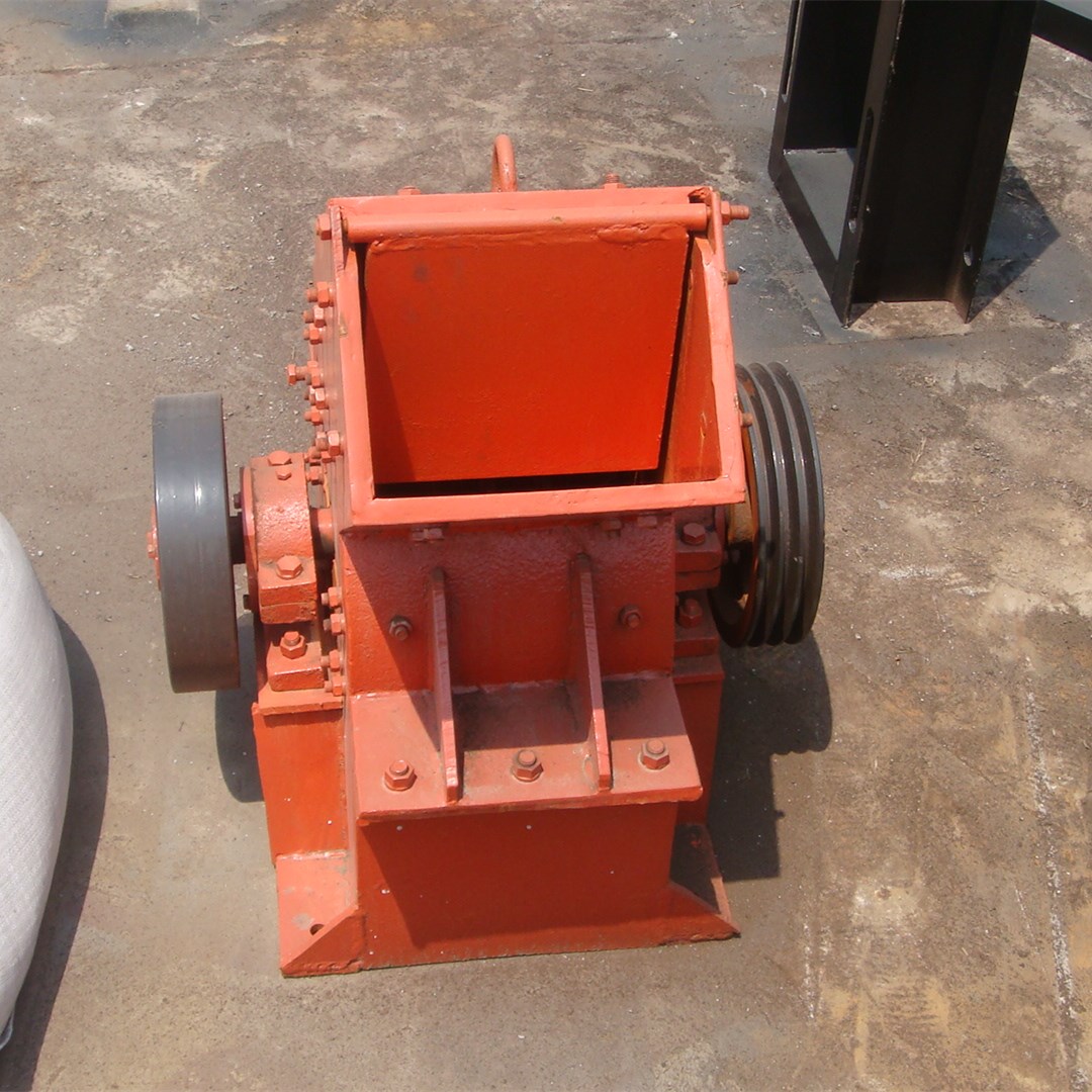錘式破碎機(jī) 久誠優(yōu)質(zhì)破碎設(shè)備 破碎比大 能耗少 運(yùn)轉(zhuǎn)平穩(wěn) 質(zhì)優(yōu)價(jià)廉