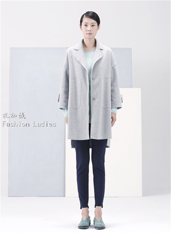 布景品牌折扣女裝加盟店找廣州明浩品牌庫(kù)存女裝批發(fā)