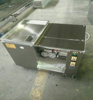 全自動制丸機 小型全自動制丸機 全自動制丸機長沙步源制藥機械生產(chǎn)