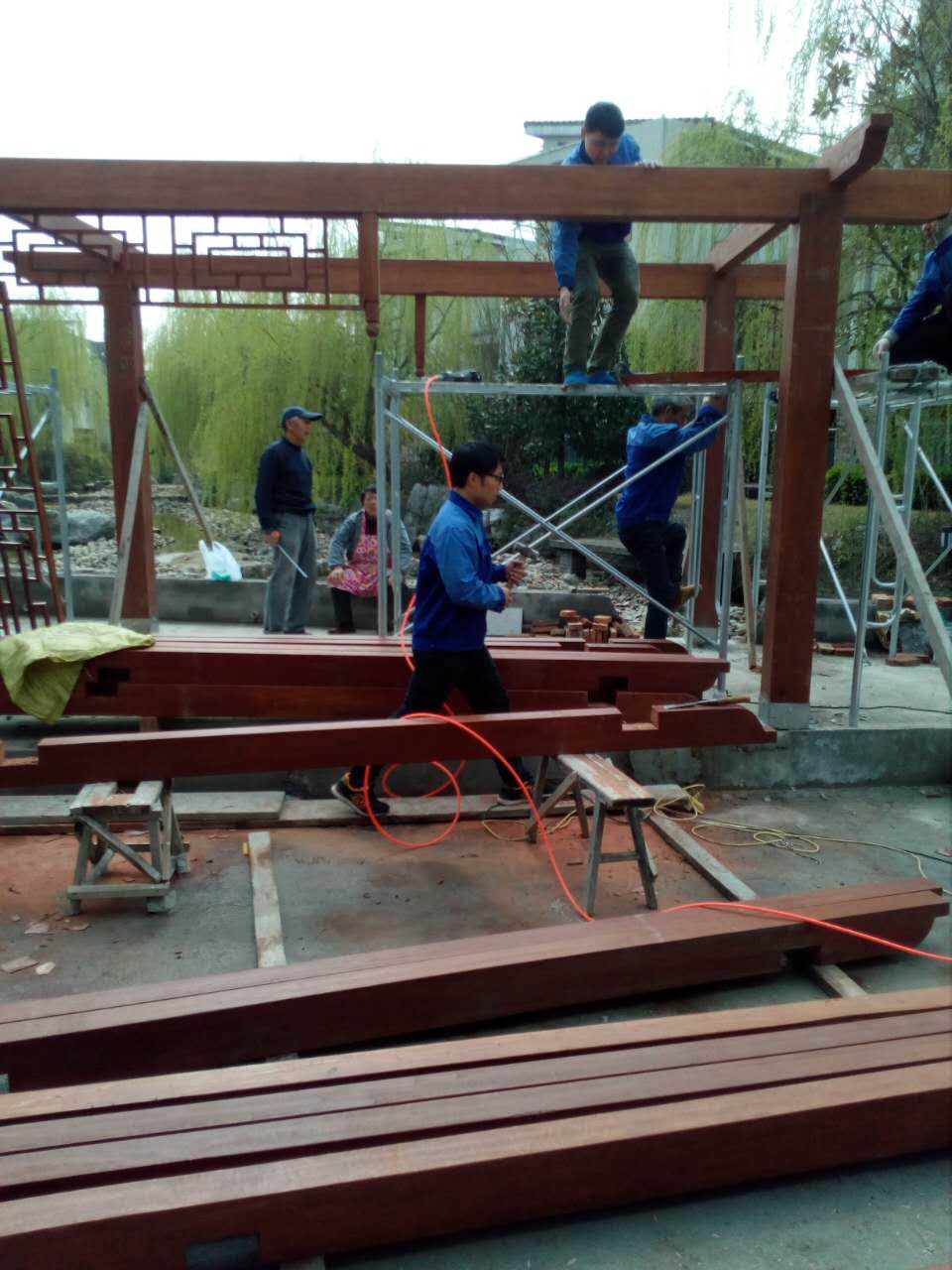 西安非洲菠蘿格和西安印尼菠蘿格材質(zhì)區(qū)別和性價比