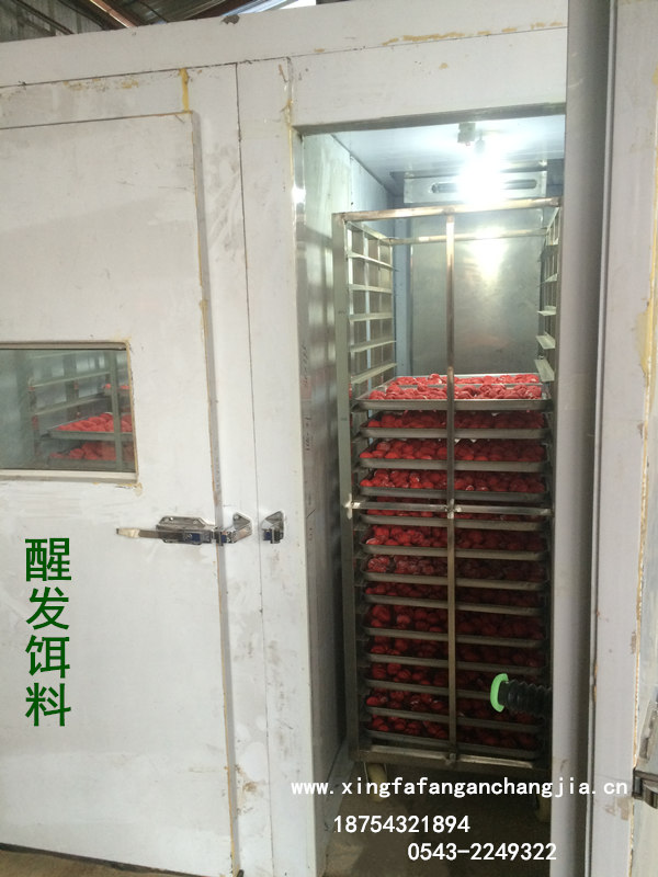 豪華式醒發(fā)房.醒發(fā)餌料.醒發(fā)房 蒸汽機(jī)+推車式蒸房.蒸汽式蒸箱.醒發(fā)房醒發(fā)裝置 控制箱.可恒定溫度和濕度，一鍵式啟動，方
