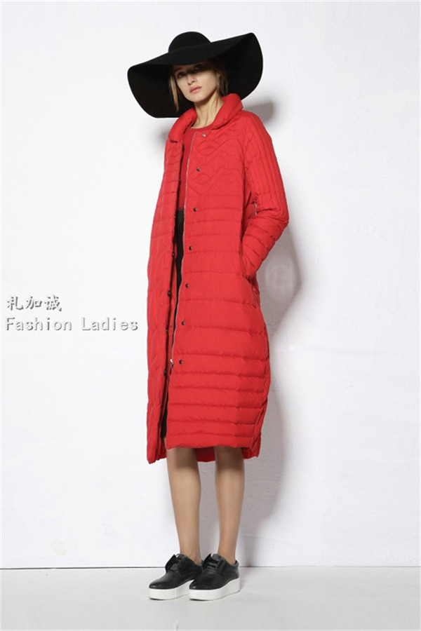 迪斯廷凱品牌女裝折扣批發(fā)，迪斯廷凱品牌女裝庫(kù)存批發(fā)，迪斯廷凱品牌折扣店