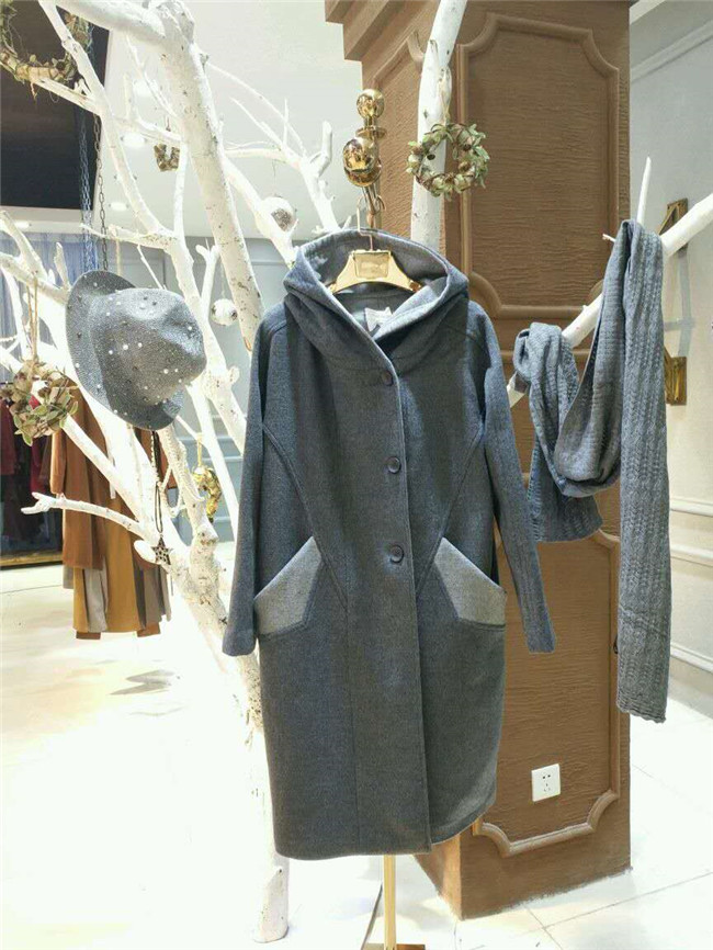 依丁可唯品牌女裝折扣批發(fā)，依丁可唯品牌女裝庫(kù)存，依丁可唯品牌女裝折扣店