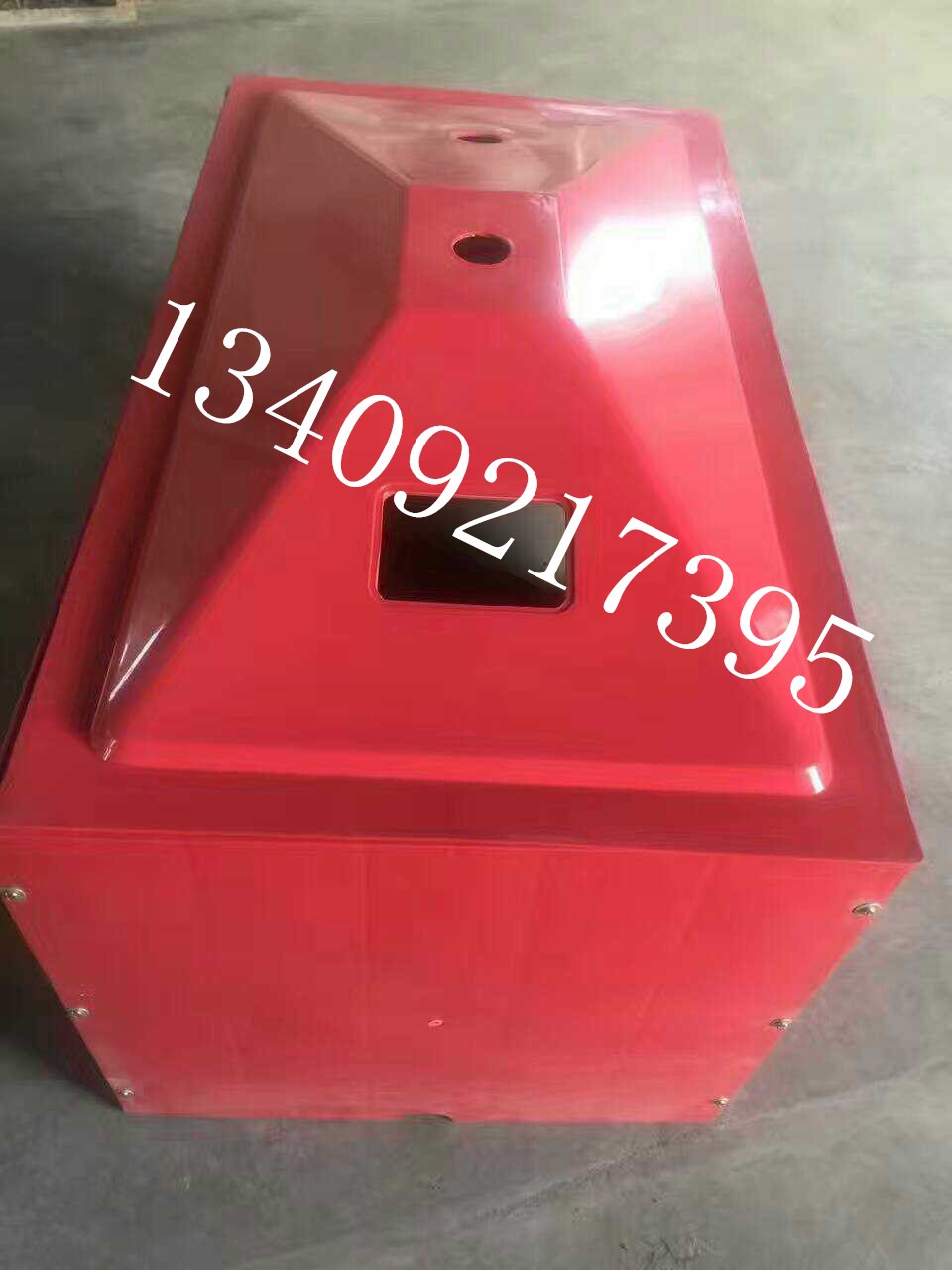 仔豬保溫箱加厚豬用保溫箱母豬產(chǎn)床電熱板復(fù)合材料仔豬保溫取暖箱