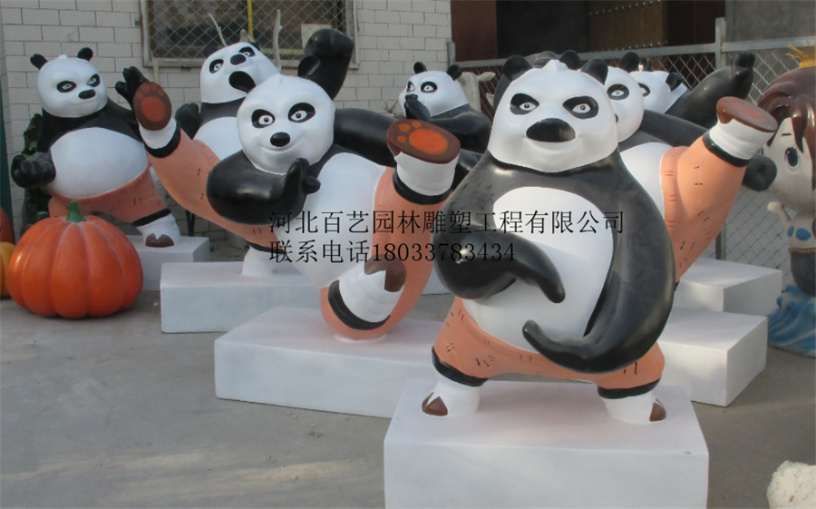 熊貓雕塑 戶外功夫熊貓雕塑擺件 玻璃鋼熊貓雕塑 大型熊雕塑訂做 卡通熊貓雕塑 城市公園廣場門口擺件 仿真熊貓制作