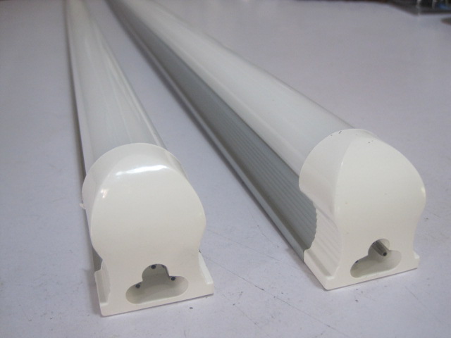 供應(yīng)T8一體日光管、LED日光管生產(chǎn)廠家、LED日光管價格