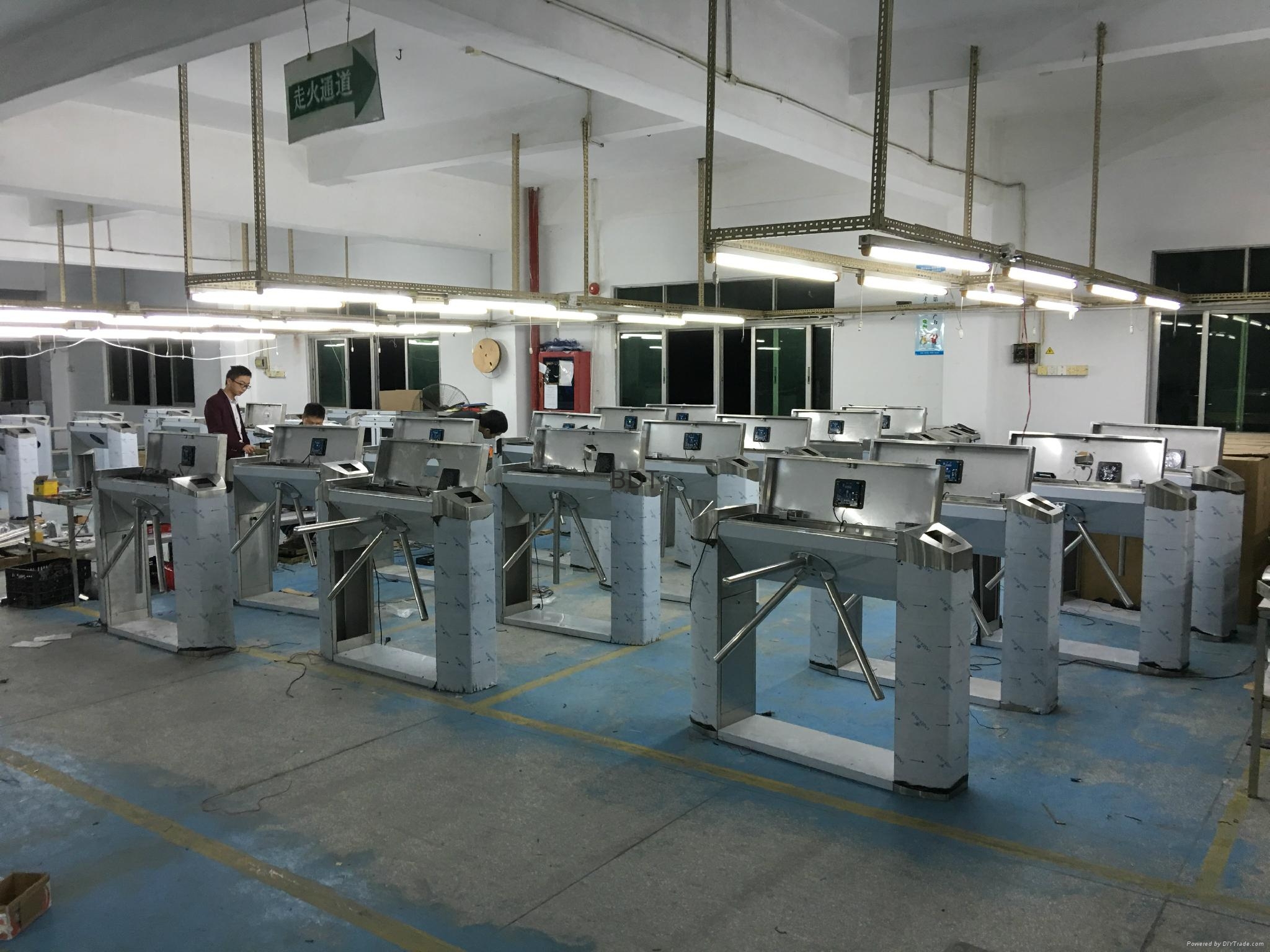 橋式三輥閘人行通道閘機(jī)