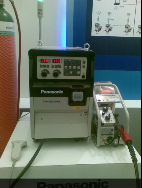*脈沖氣保焊機(jī)YD-350GR3全數(shù)字MIG/MAG焊機(jī)