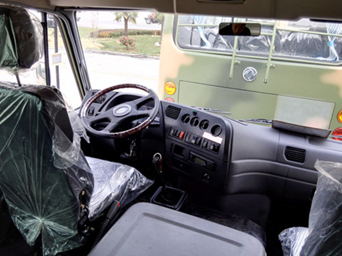 國五四驅(qū)EQ6750ZT越野客車