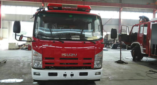 五十鈴3.5噸水罐消防車