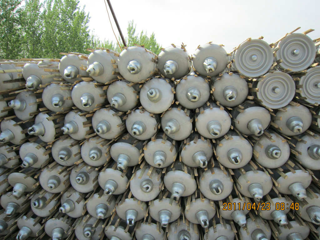 鋼化玻璃系列絕緣子100KN標(biāo)準(zhǔn)100KN防污華旭電力生產(chǎn)