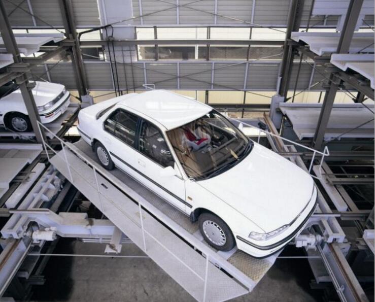 廈門(mén)平面移動(dòng)停車設(shè)備 智能車庫(kù)停車設(shè)備 多層立體車庫(kù)圖片