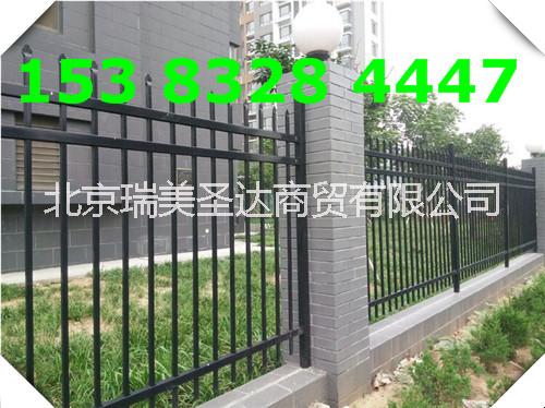 小區(qū)鋅鋼護欄廠家供應(yīng)各種規(guī)格