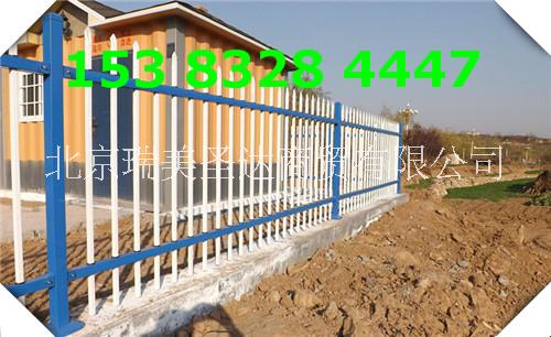 小區(qū)鋅鋼護(hù)欄網(wǎng)廠家生產(chǎn)熱銷中