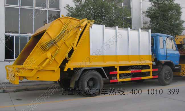 東風(fēng)153壓縮式垃圾車