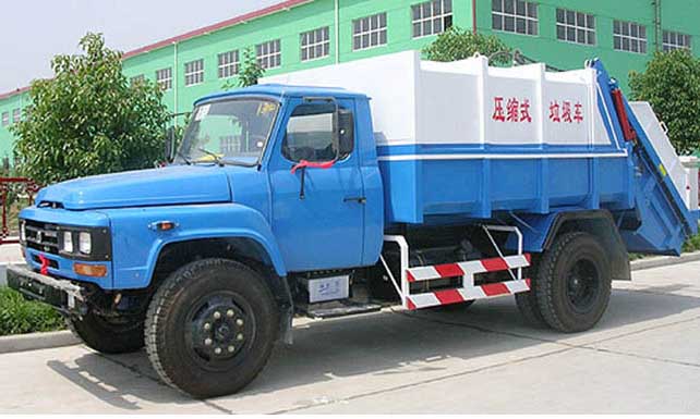 東風(fēng)140壓縮式垃圾車