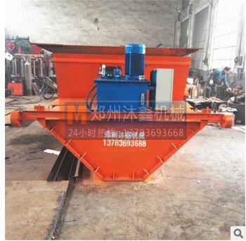 現(xiàn)澆式U型槽成型機(jī) 水利渠道現(xiàn)澆機(jī)U型渠道襯砌機(jī) 修水渠成型設(shè)備