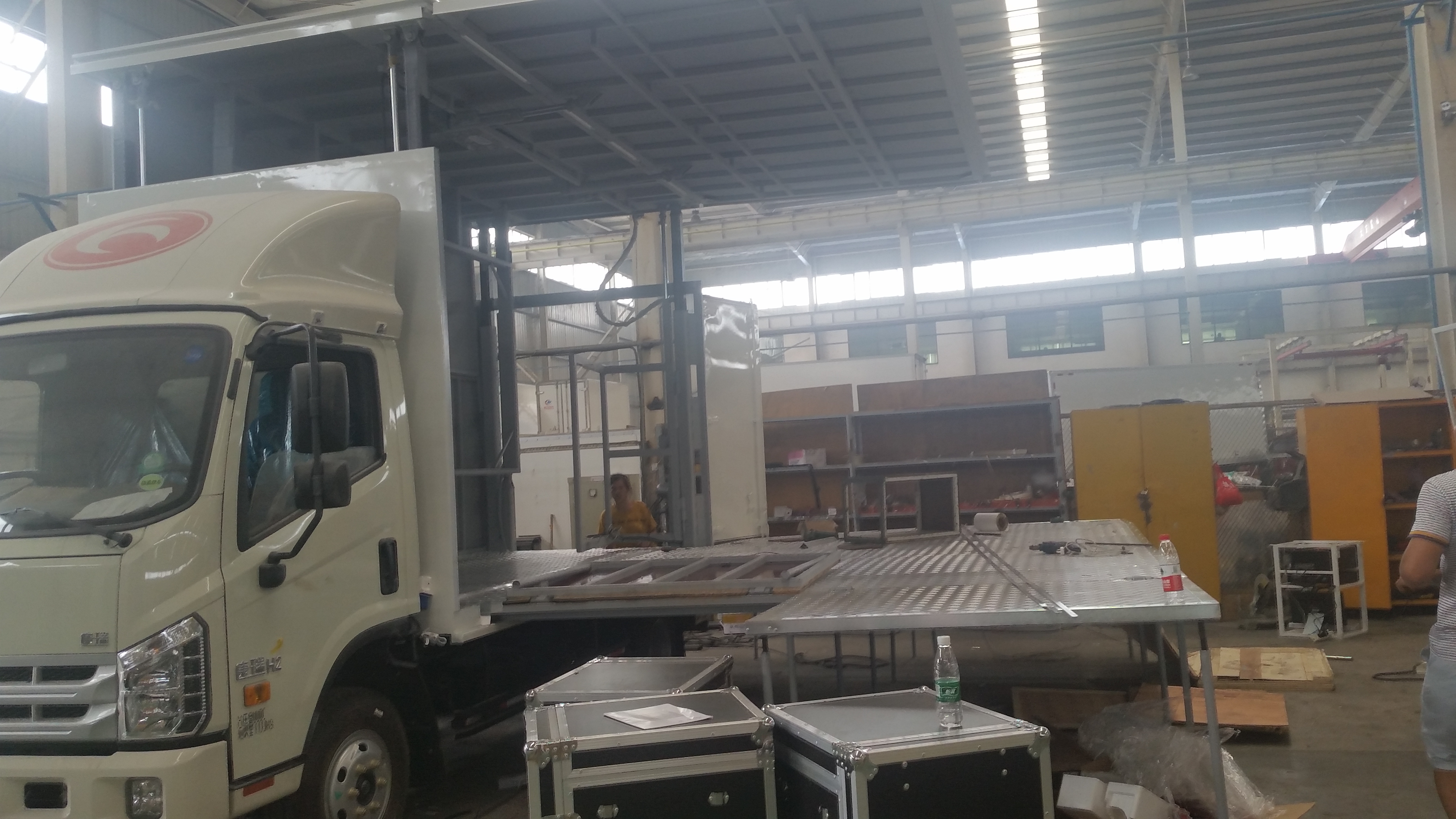 LED廣告舞臺(tái)車(chē) 廠家直銷(xiāo) 可訂做