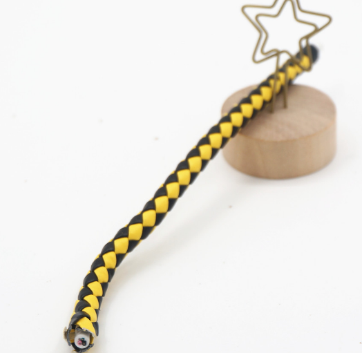 編織皮革電源數(shù)據(jù)線美觀間色格子PU包芯加工手提電腦充電線