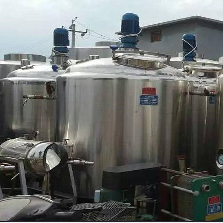 轉(zhuǎn)讓二手不銹鋼攪拌罐