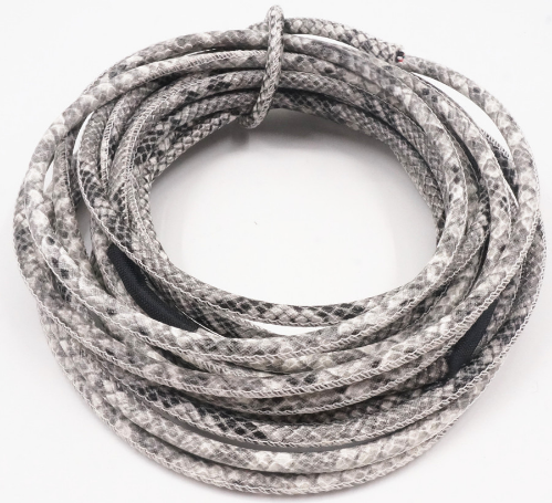 廠家直銷文藝范皮革數(shù)據(jù)線黑白蛇布PU光面豹紋漆皮車縫數(shù)據(jù)線材