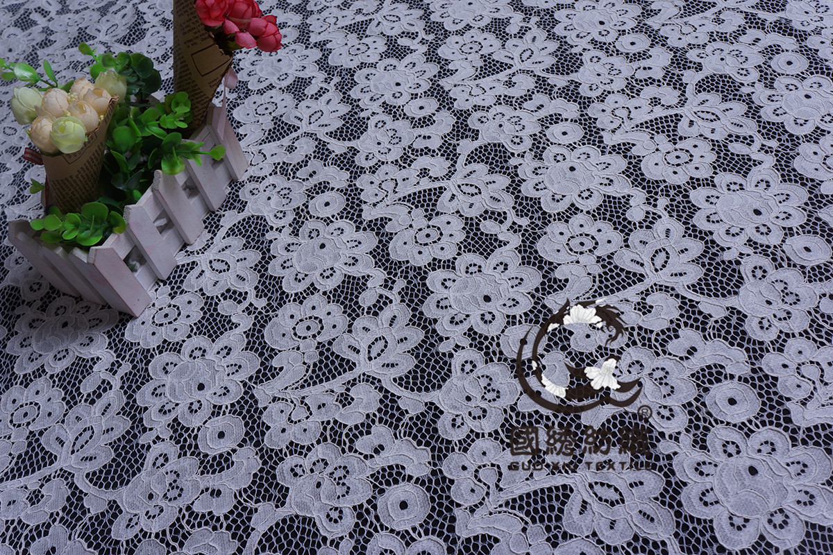 蕾絲面料經(jīng)編錦棉女裝蕾絲面料 蕾絲T恤連衣裙服裝雙色布料現(xiàn)貨  蕾絲面料yc7333