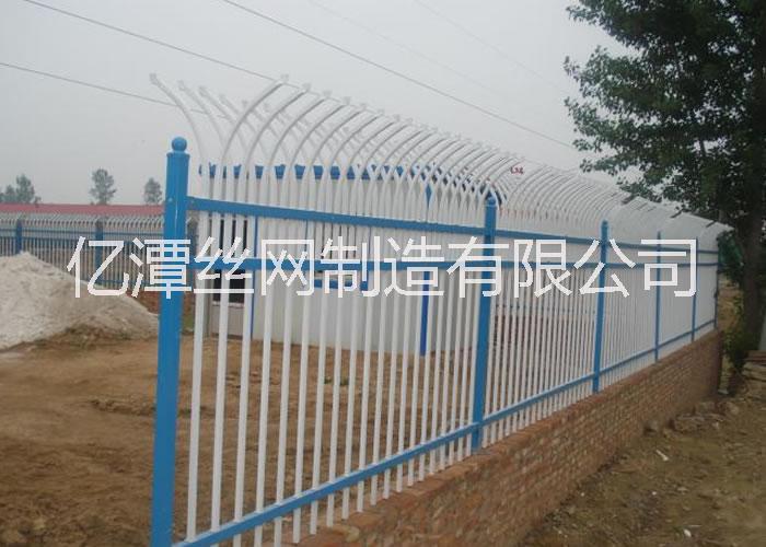 單雙彎頭鋅鋼鐵藝護(hù)欄直銷 單雙彎頭鋅鋼鐵藝護(hù)欄廠家   單雙彎頭鋅鋼鐵藝護(hù)欄價格